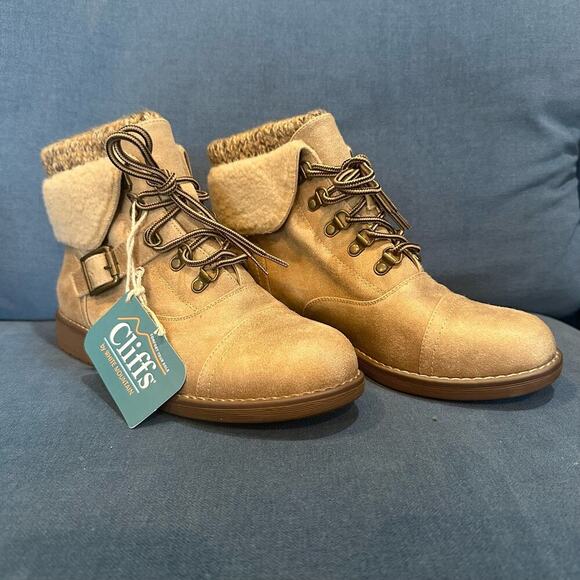 NWT Daley Lace Up Booties from Cliffs by White Mountain, Size 8M (JJ) - Picture 3 of 10